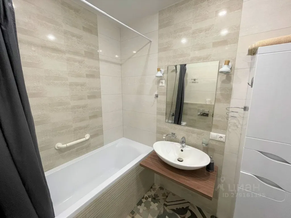 Просторная квартира с видом на море и залив