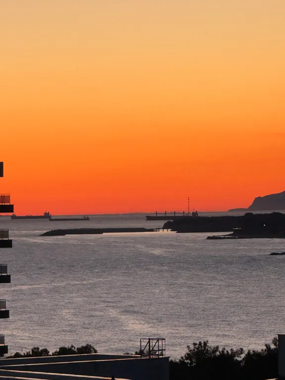 Квартира Апартаменты с видом на море около отеля Метрополь — Геленджик