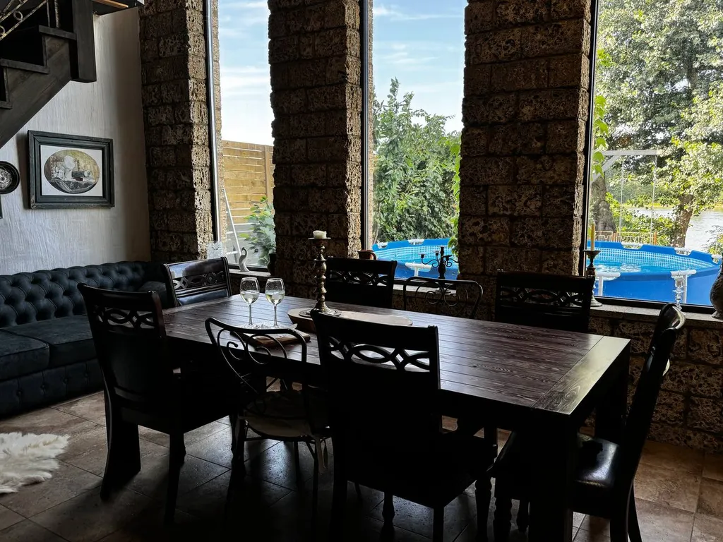 Коттедж Дача на берегу реки в стиле Старый замок — Козет