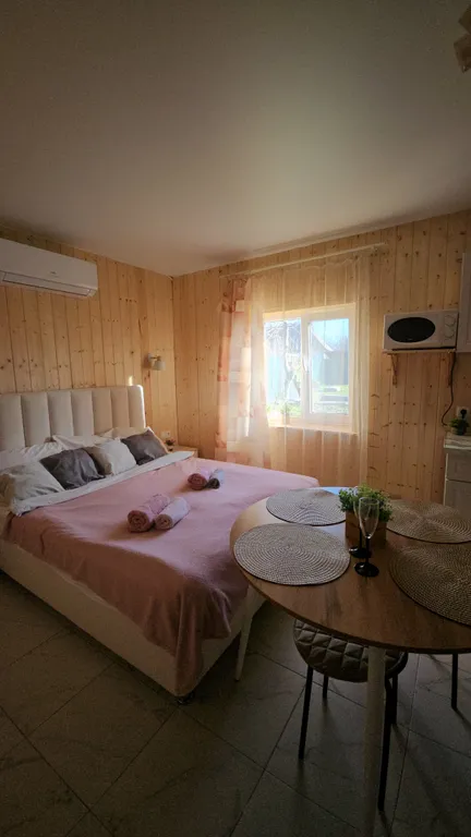 Коттедж Дом на берегу реки с беседкой, пирсом, мангал, купель с подогревом — Краснодар