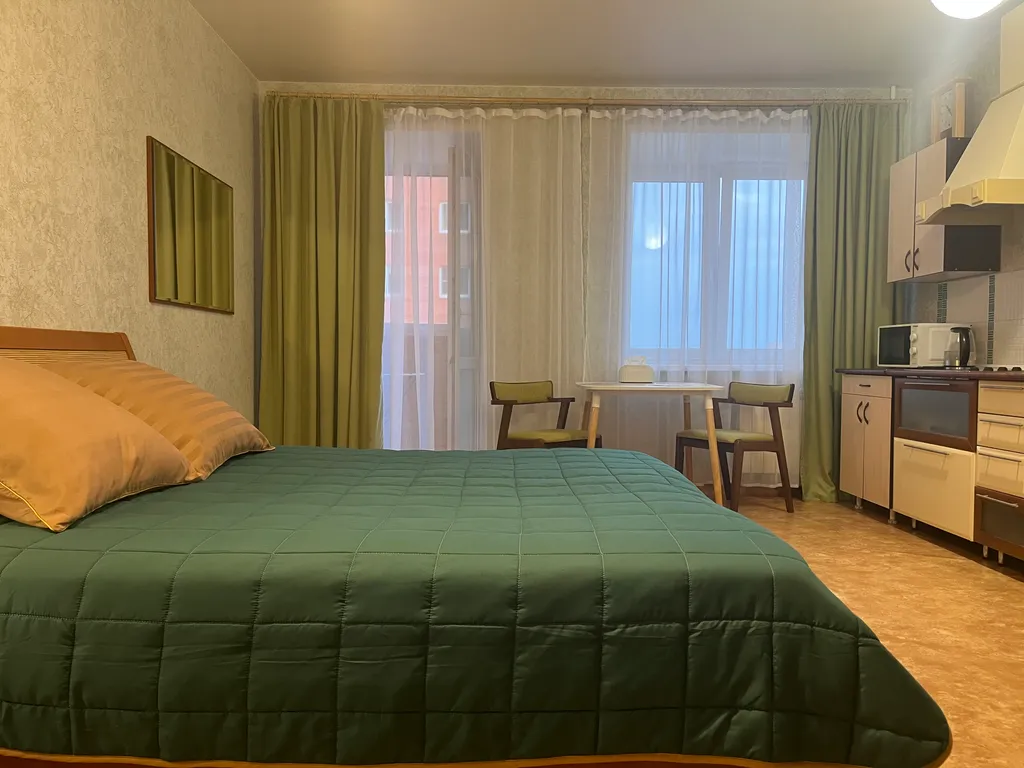 Квартира Студия 33 м2 — аренда посуточно в Красноярск