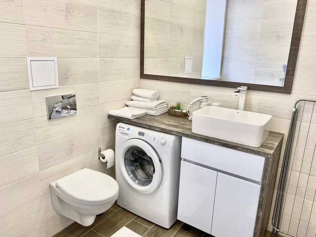 Яркая студия в апарт-отеле Кристалл!