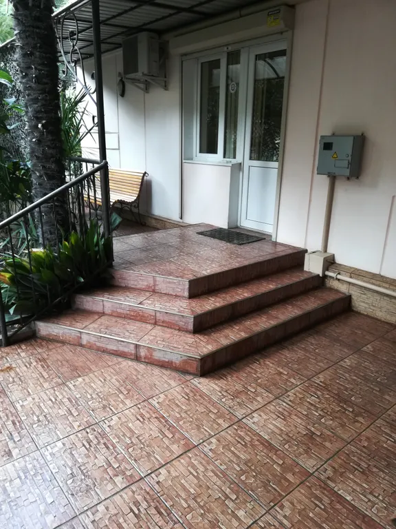 Приятный отдых в центре Ялты рядом с набережной