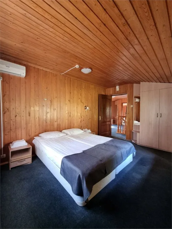 5-комнатный Дом