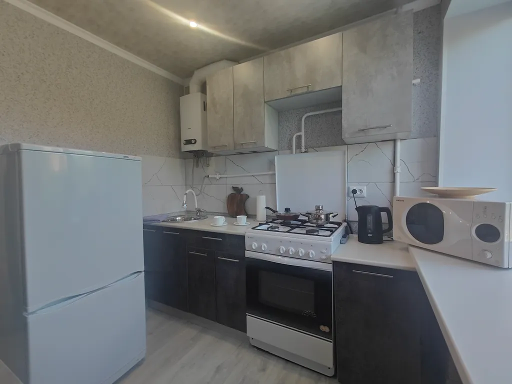 1-комнатная в центре с видом на сквер