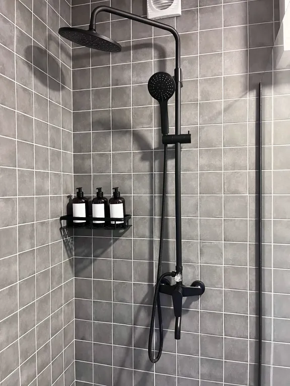 Панорамный барн в стиле Дубльдом с баней и чаном