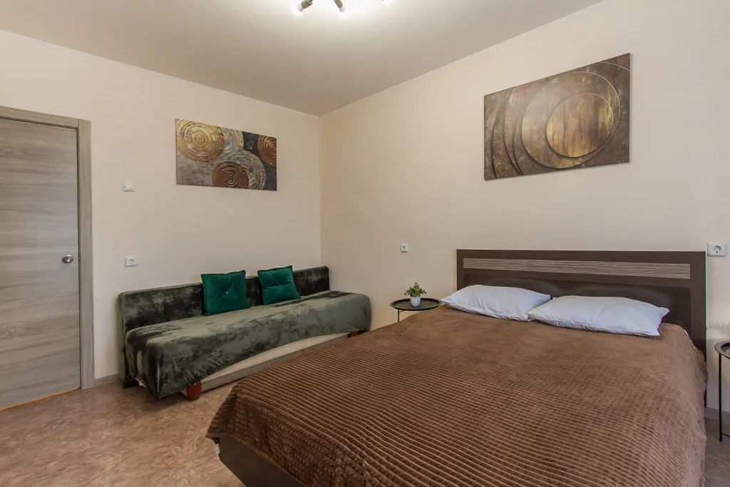 1 комнатная квартира7 мест возле мп, аэропорт, рынок воронежский