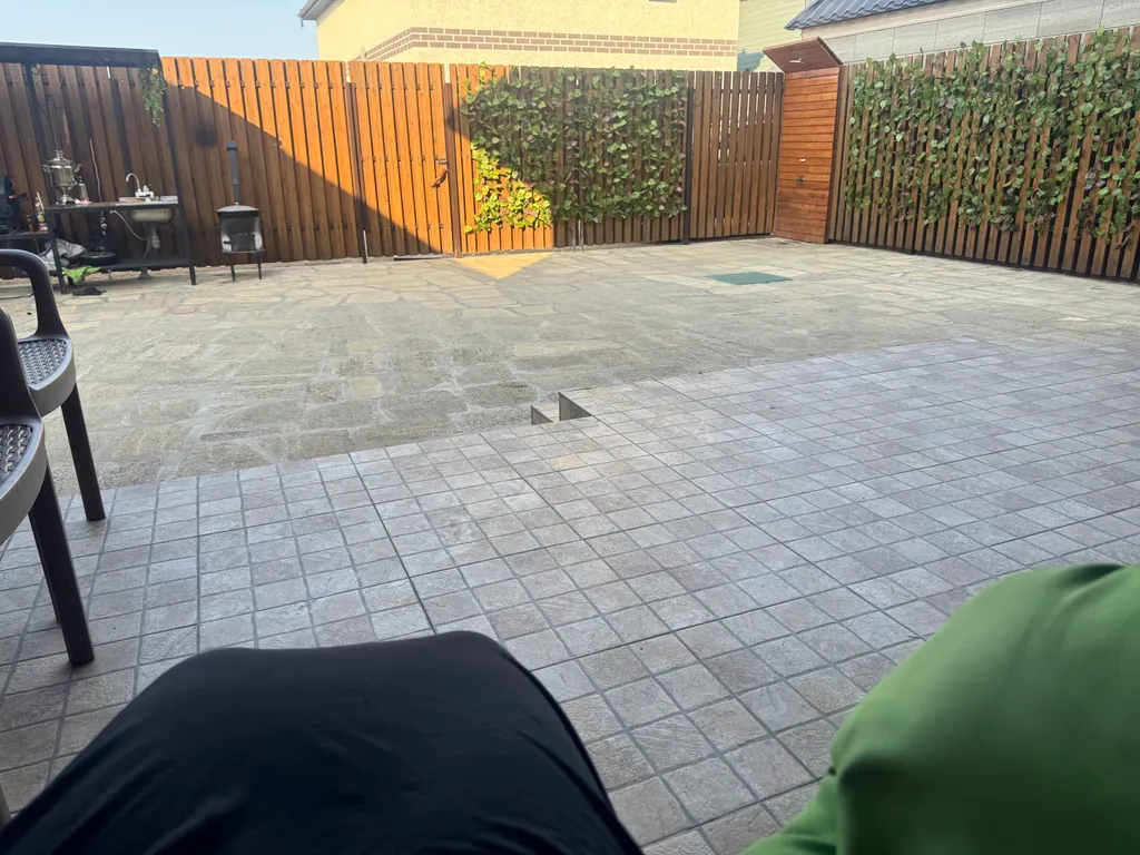 Дом у моря с видом на море