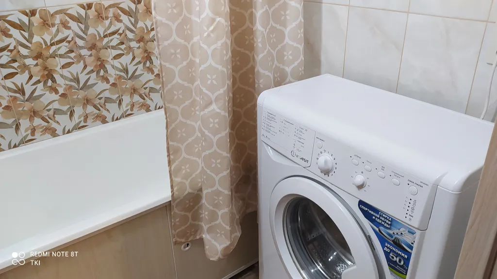 Квартира Светлая просторная квартира с большой кухней у метро — Санкт-Петербург