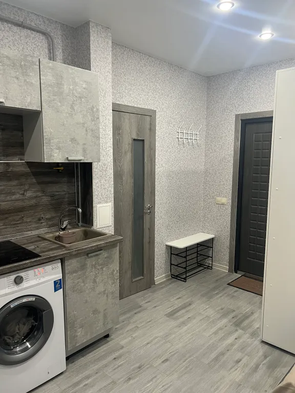 Новая, уютная и очень чистая студия в закрытом жк