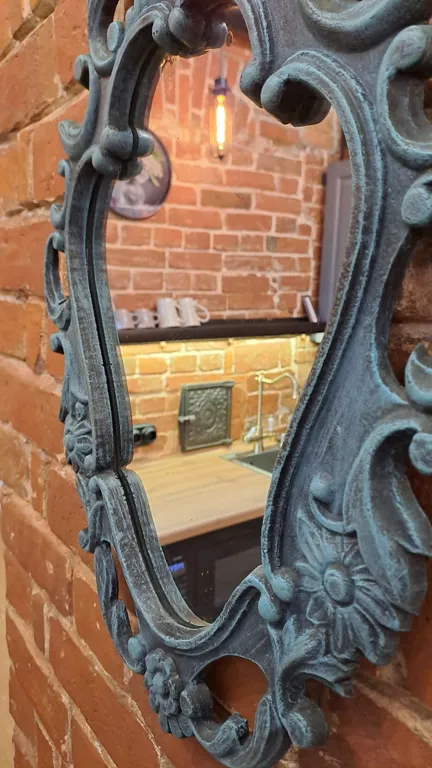 Студия у Соборной площади Кремля