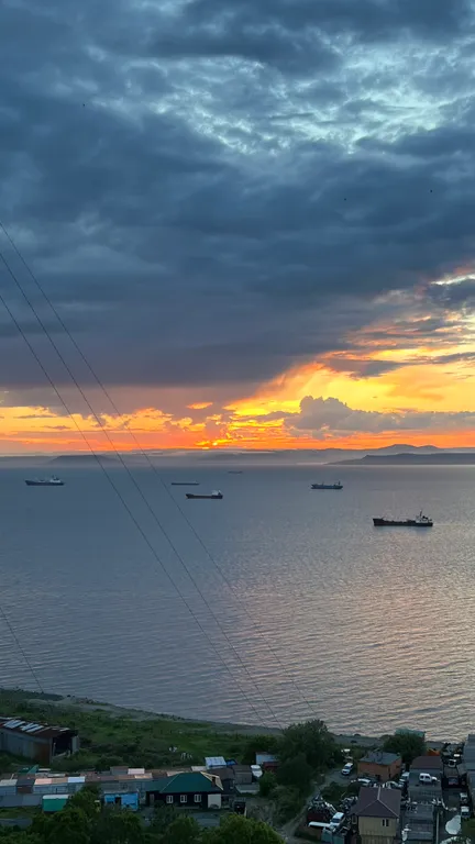 Студия для семьи с отдельной спальней и видом на море!