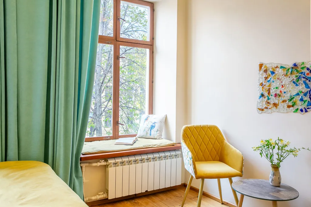 Светлый дом на Сенной