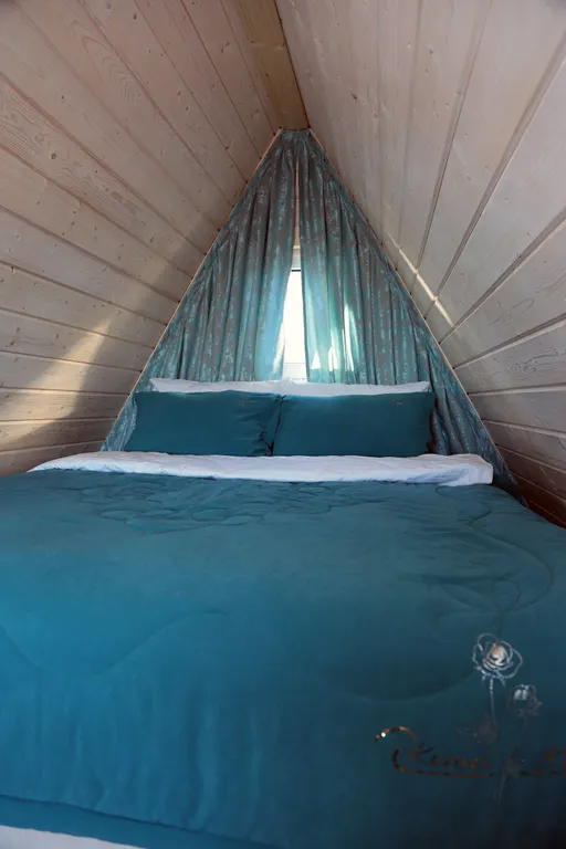 Дом А-фрейм на горе