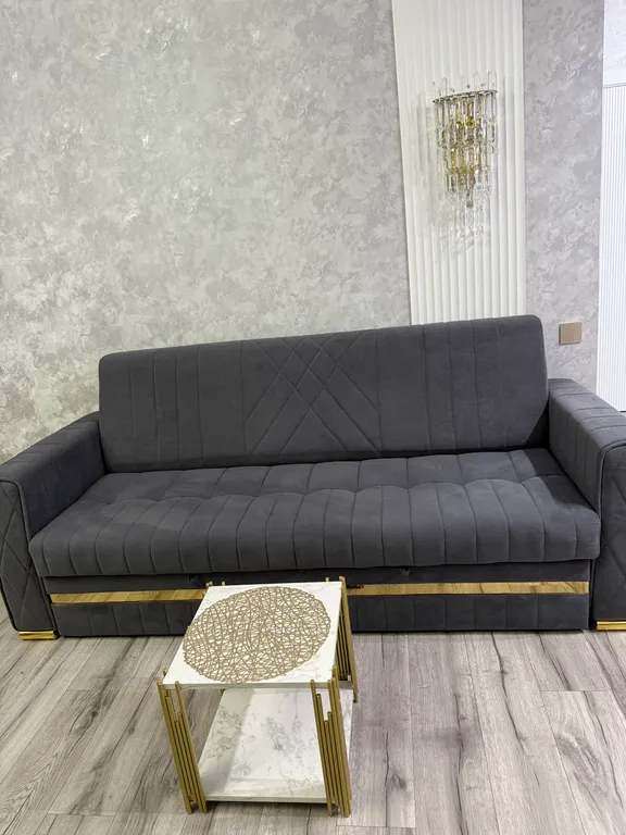 Квартира премиум-сегмента класса люкс, евро двушка