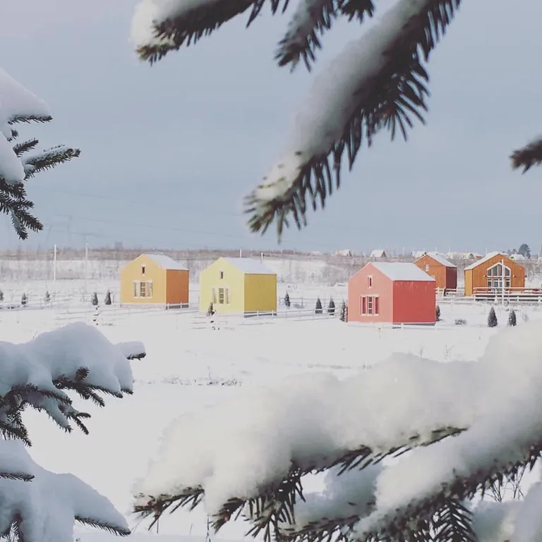 Домик Руби с камином в Болотов деревне