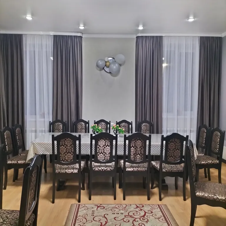 Дом - коттедж У Федота в черте города