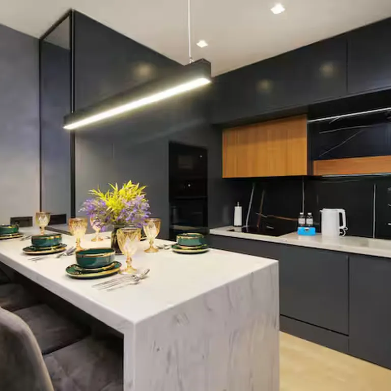 Стильная квартира у Арбата с панорамным видом на горы