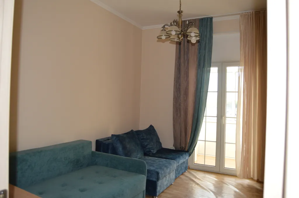 Квартира с видом на море и крейсер