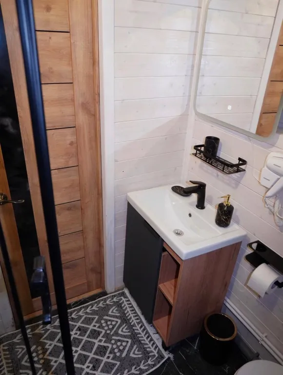 Апартаменты в доме на 2 этаже с отдельным входом