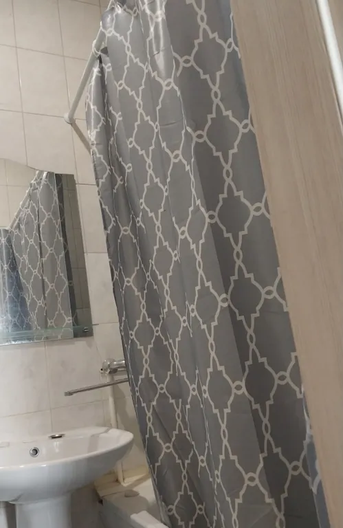 Однокомнатная квартира возле Ледового дворца. Рядом район ЗВТ.