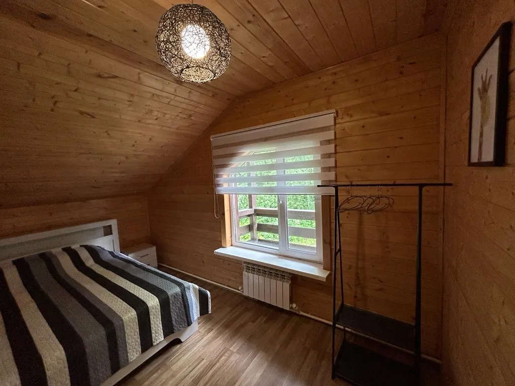 Уютный коттедж в окружении леса