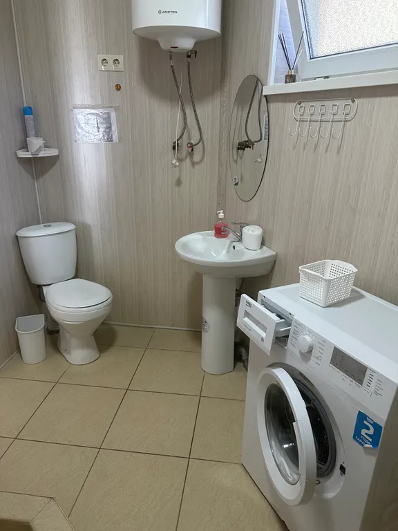 Уютная двухкомнатная квартира со своим двором