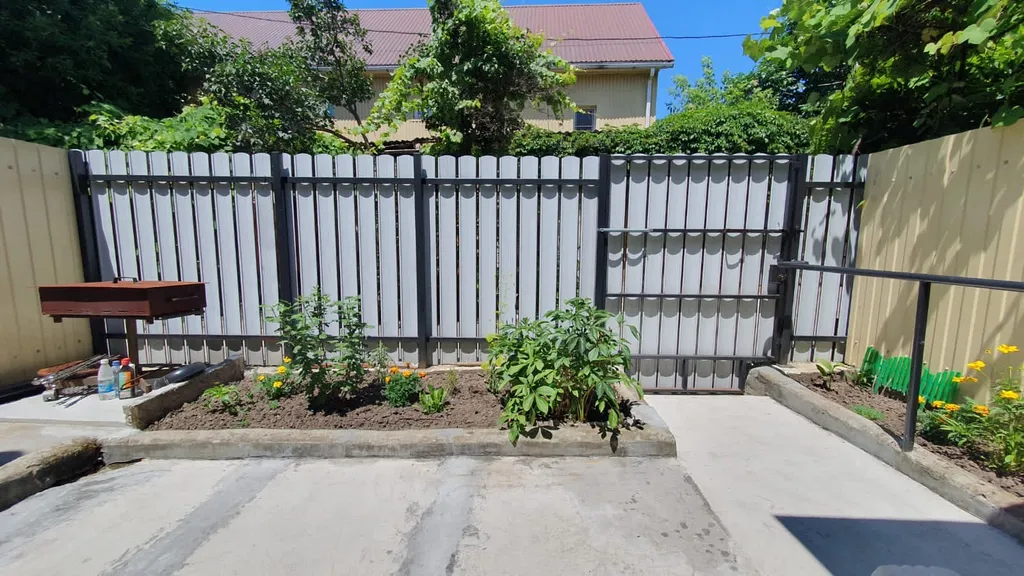 Квартира в центре города с собственным двориком и отдельным входом