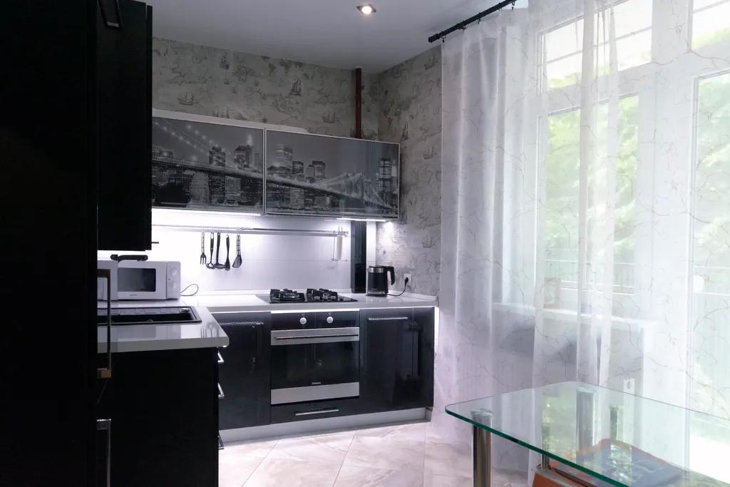 Фиола у озера