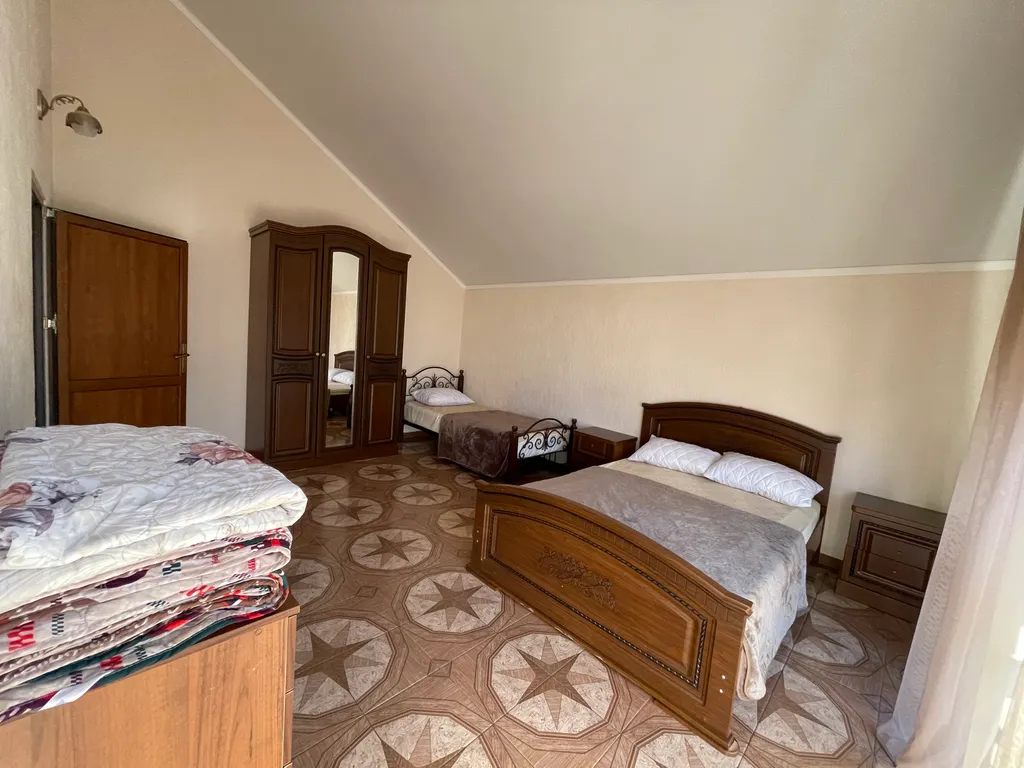 Уютный и просторный коттедж в центре поселка