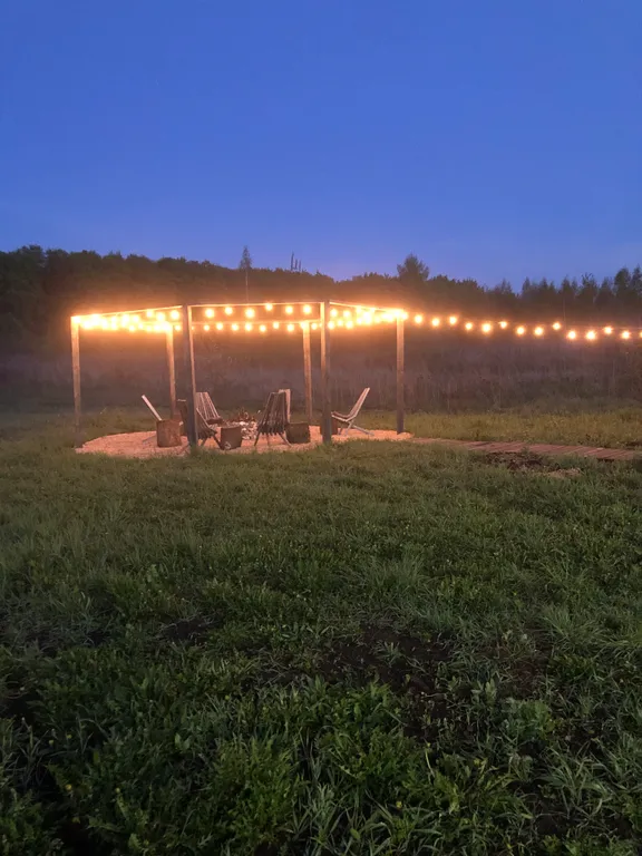 Атмосферный и уютный дом в окружении природы