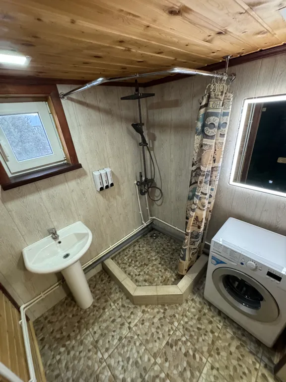 Дом Лесной с баней и купелью базы «Онегинхутор»»