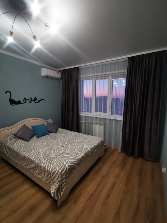 Квартира Шикарная однушка с прекрасным видом — аренда посуточно в Оренбург