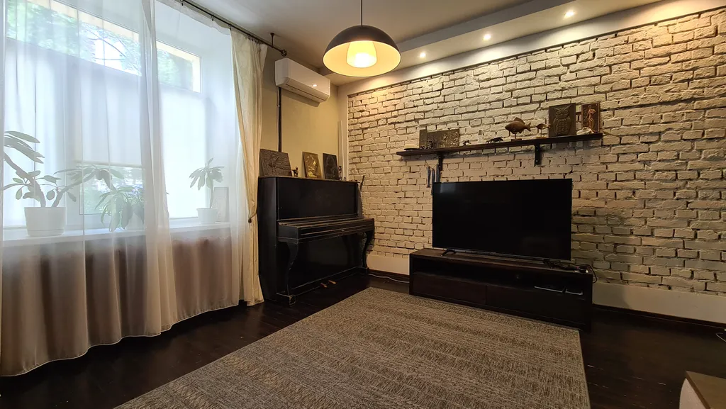 Квартира Квартира Центр. 30м до метро. 2 комнаты. До 8ми гостей. Тихая, уютная сталинка — Минск