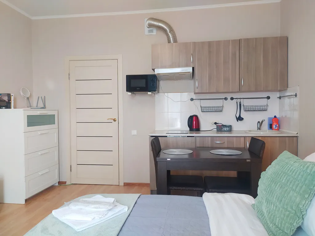 Апартаменты с панорамным балконом для отдыха семьей и командированных