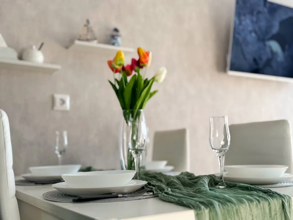 Евродвухкомнатная квартира с видом на море