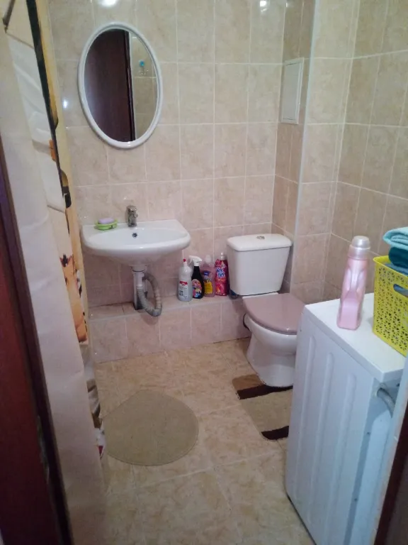 Квартира у Айсберга, Хутынского монастыря