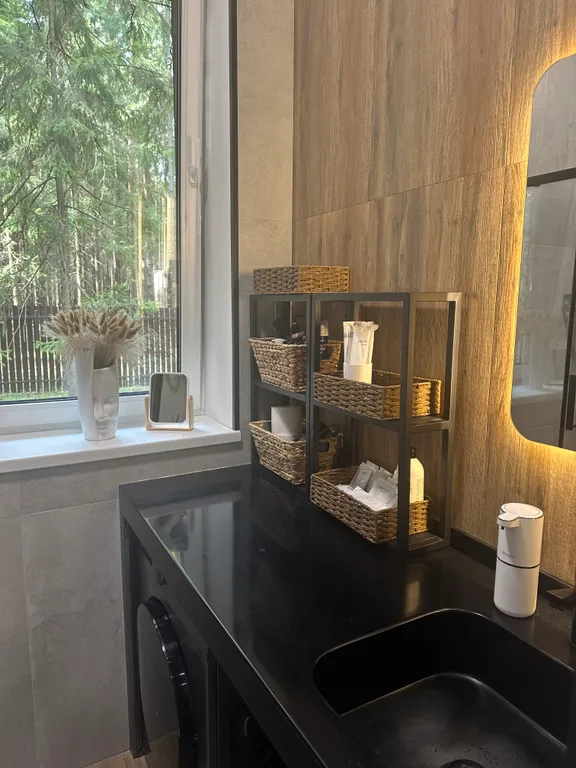 Уютный дом с баней в лесу