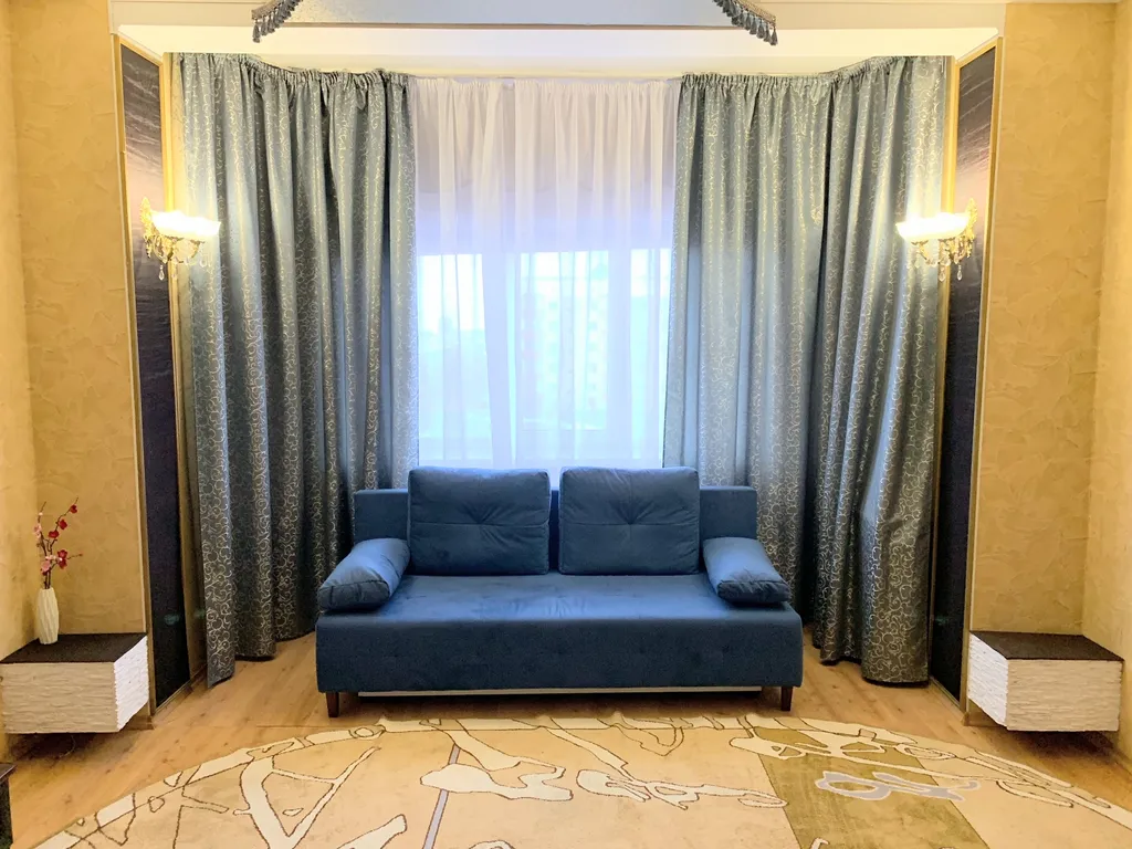 Двухкомнатная квартира в самом центре Сургута