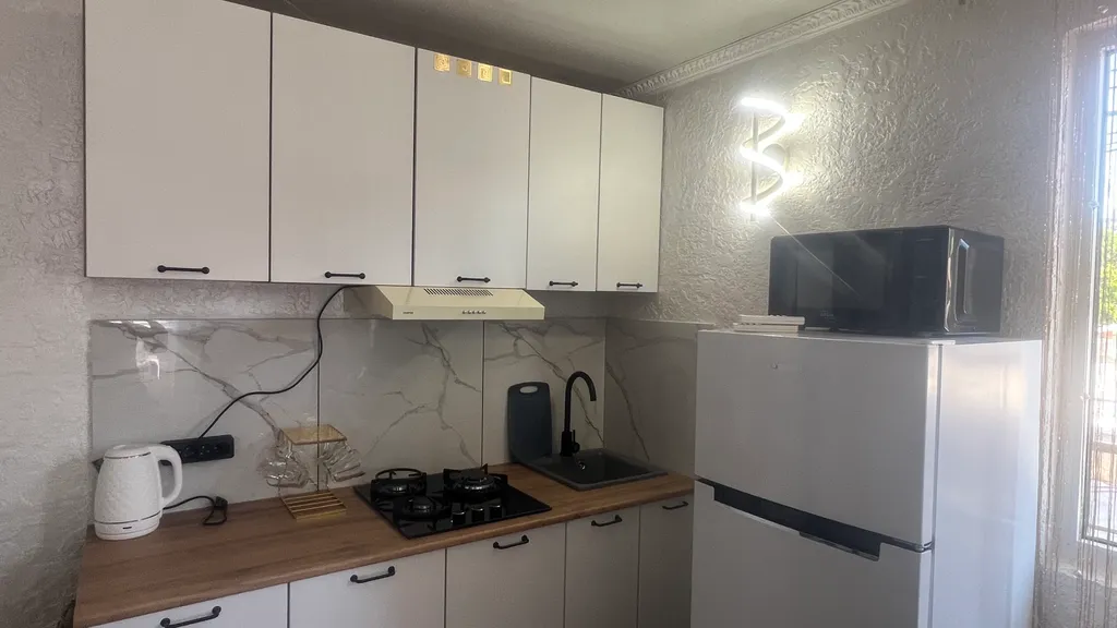 Четырехкомнатная квартира у моря 250 метров