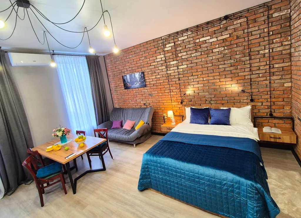 Студия с личной сауной в центре города