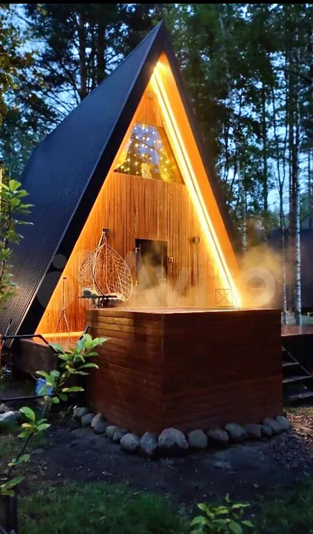 Уютный дом в сосновом лесу