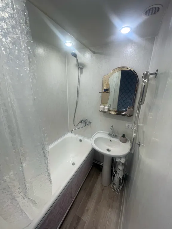 Солнечная двухкомнатная квартира