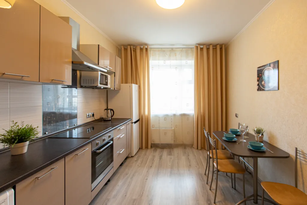 Квартира Уютная квартира напротив ТРЦ Планета — Красноярск