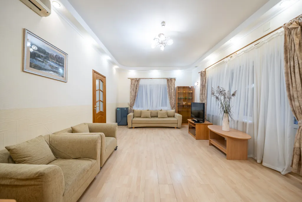 Большой коттедж с сауной