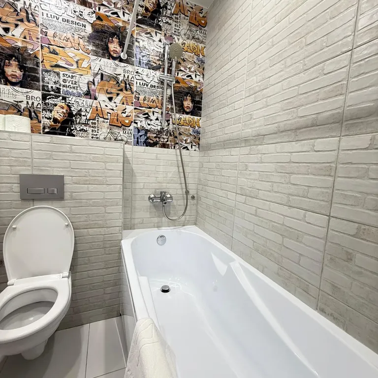 Уютнaя, солнечная квaртира в новoм домe, рядом с ФОК