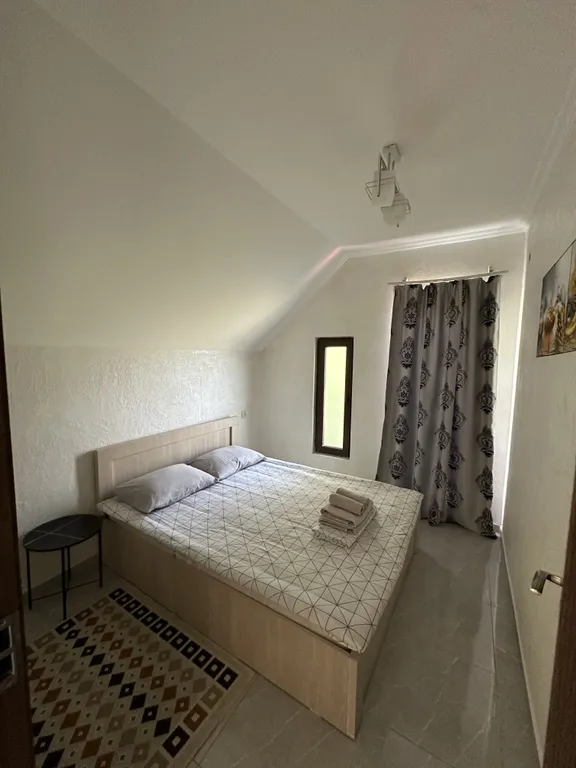 Апартаменты Apollo на море у пляжа с лечебным магнитным песком