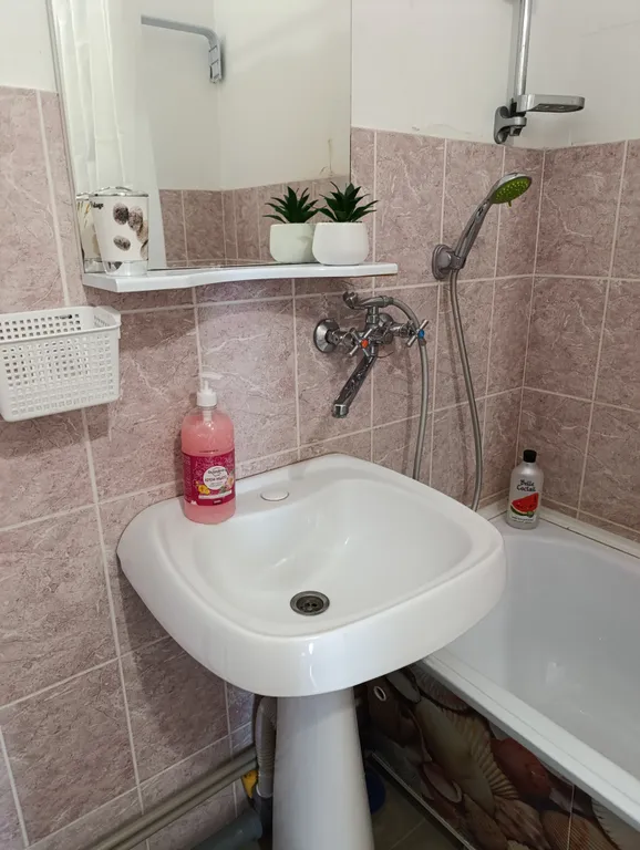 Солнечная квартира с красивым видом на город