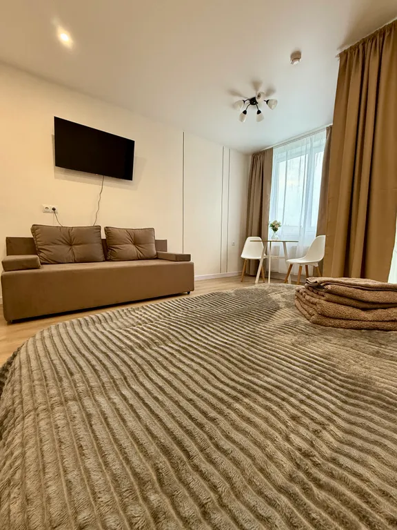 Просторная студия в шаговой доступности от Ледового дворца