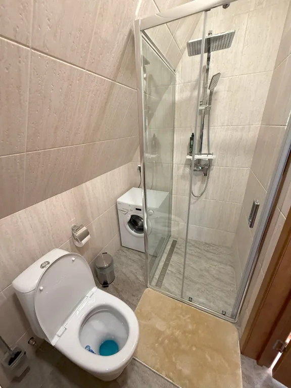 Дом шалаш 2-комнатный у леса